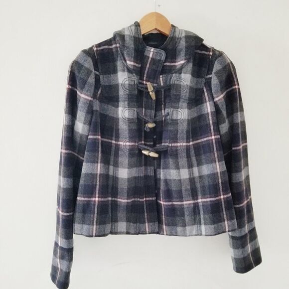 Abercrombie and Fitch Women's plaid winter coat - Picture 1 of 4